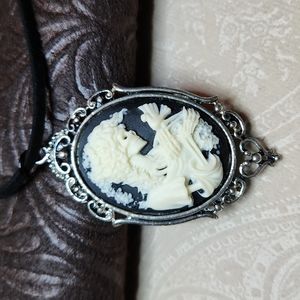 Skeleton zombie bird cameo pendant necklace NEW! Black cream Halloween Goth